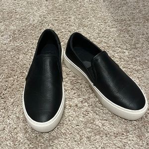 Ugg Women’s Black Leather Sneaker